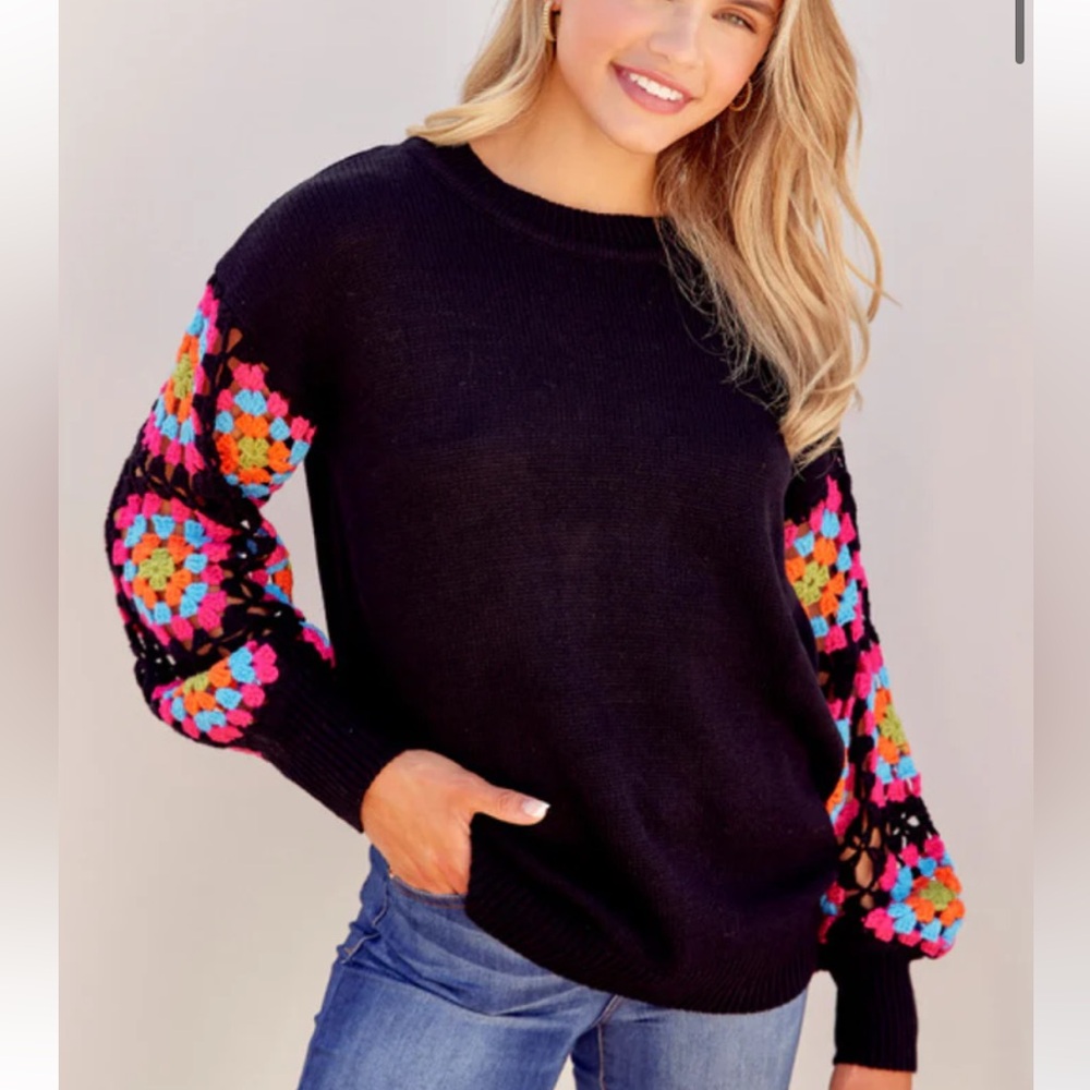 Jodifl Size Small  Black oversize Sweater with crotchet sleeves